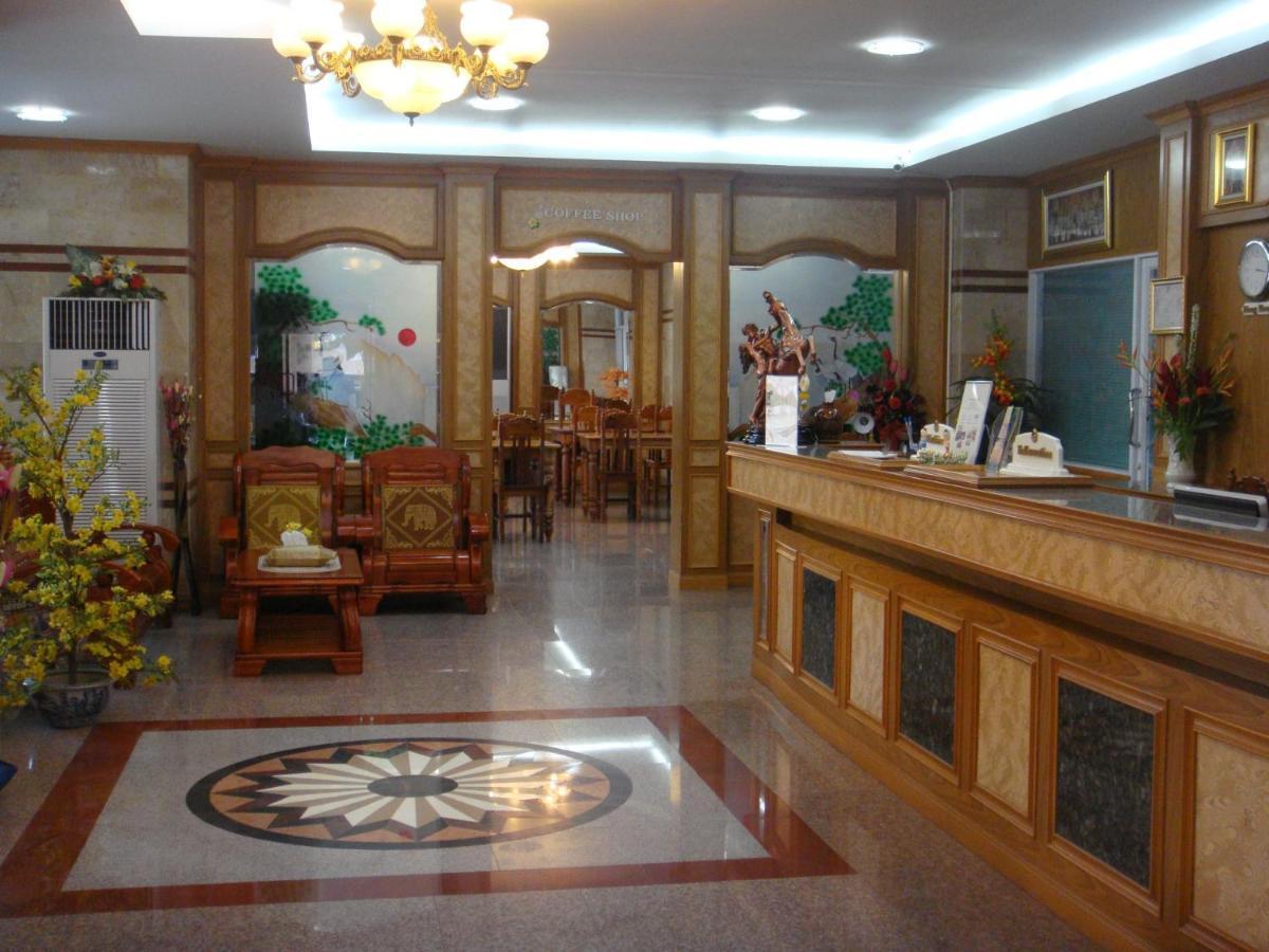 Submukda Phoomplace Hotel Mukdahan Extérieur photo