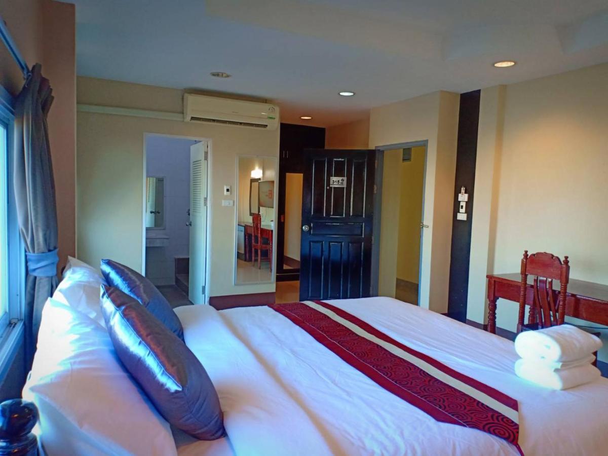 Submukda Phoomplace Hotel Mukdahan Extérieur photo