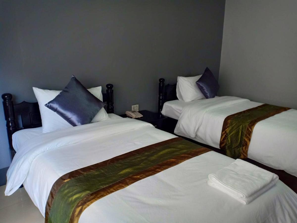 Submukda Phoomplace Hotel Mukdahan Extérieur photo